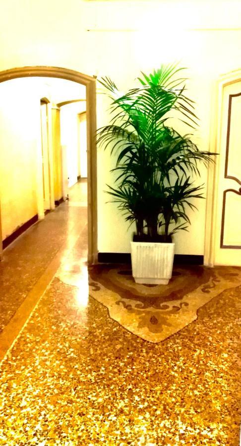 Palazzo San Giorgio Apartment Генуа Екстериор снимка